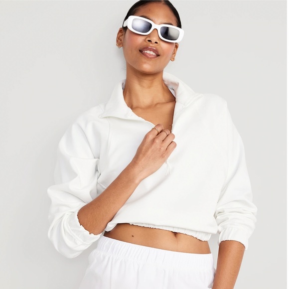 NWT OLD NAVY Dynamic Fleece Oversized 1/2-Zip Sweatshirt Color: Magnolia MEDUIM - Picture 3 of 5